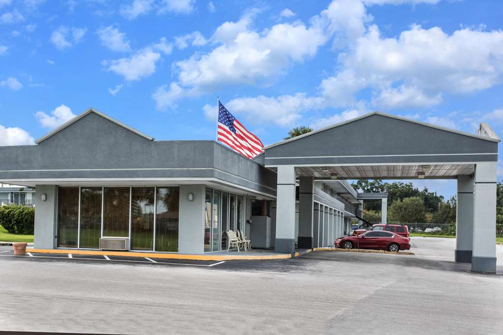 Super 8 by Wyndham Ocala I 75 - featured photo