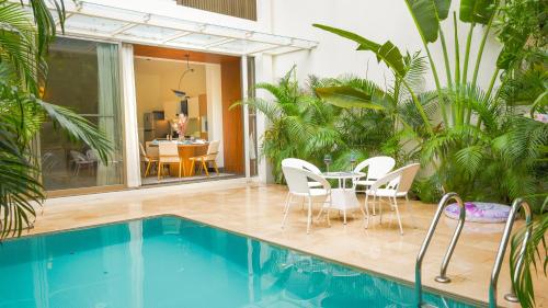 Villa Arcadia by AT Villas 3 BHK with Outdoor pool — 4-Star Luxury Hotel in Vagator, India
