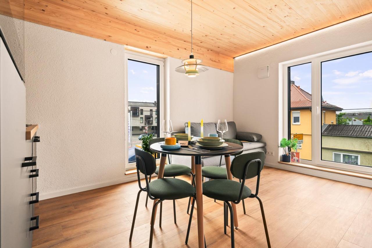 Einzimmer Wohlfühlapartment DREI klimatisiert — 4-Star Luxury Hotel in Friedrichshafen, Germany