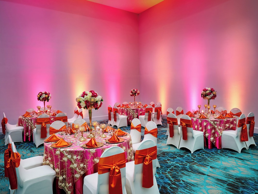 Holiday Inn Resort Kissimmee by the Parks by IHG - photo 56