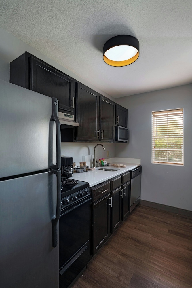 TownePlace Suites by Marriott Baton Rouge South - photo 4