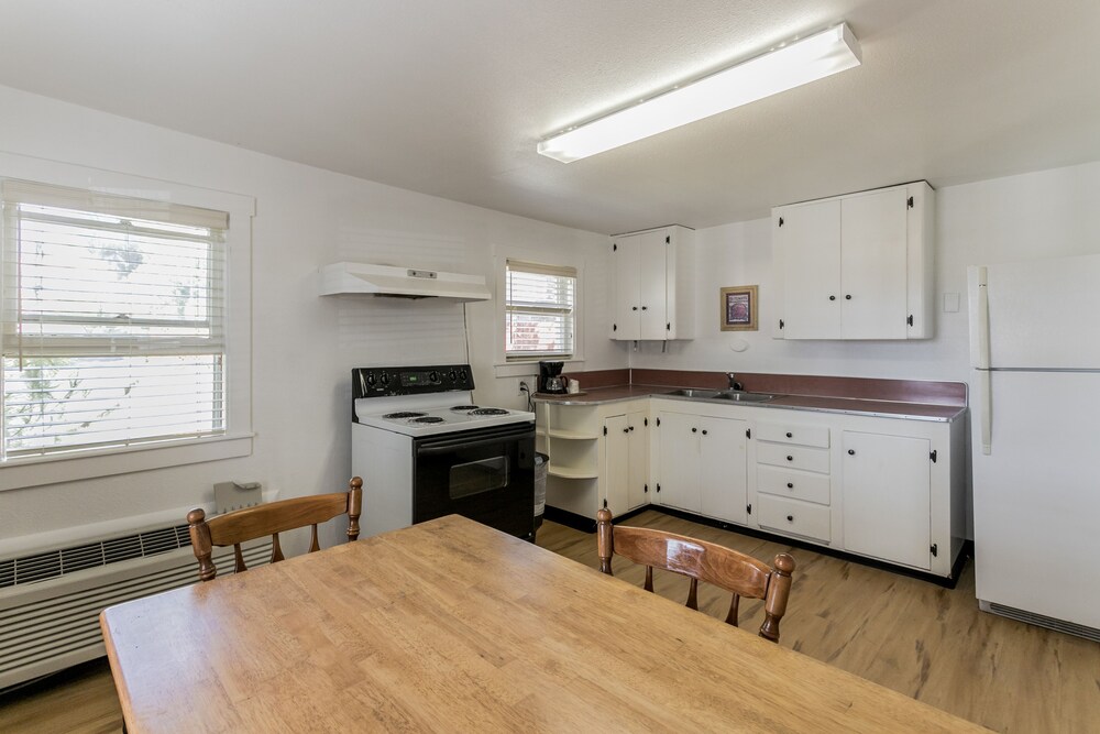 Skylark Shores Resort - photo 42