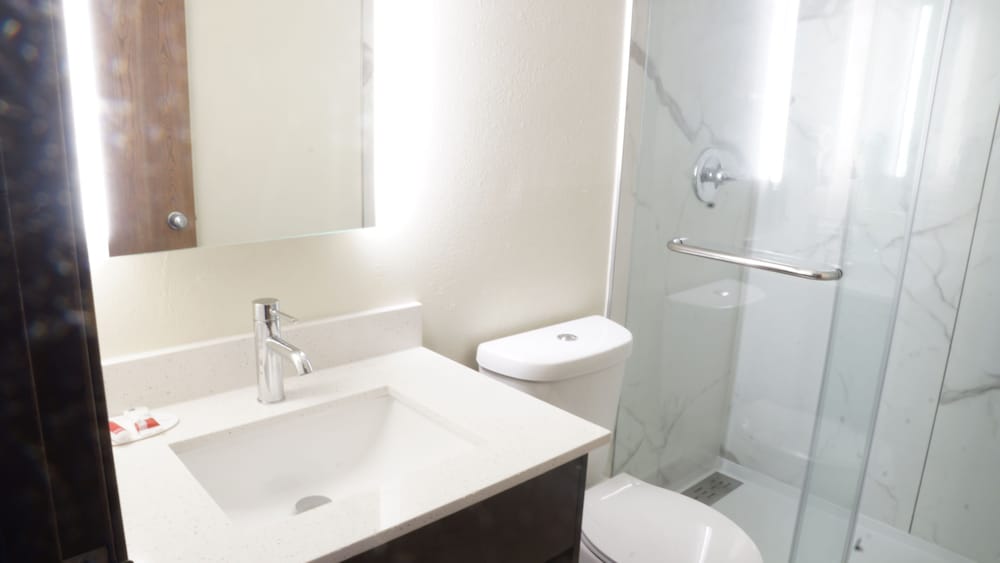 Quality Inn Elkhart - photo 12