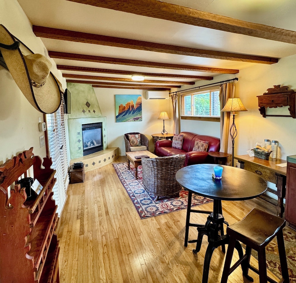 Blue Iguana Inn - photo 18