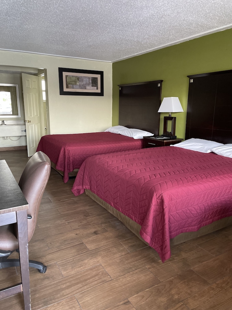 Driftwood Inn - photo 9