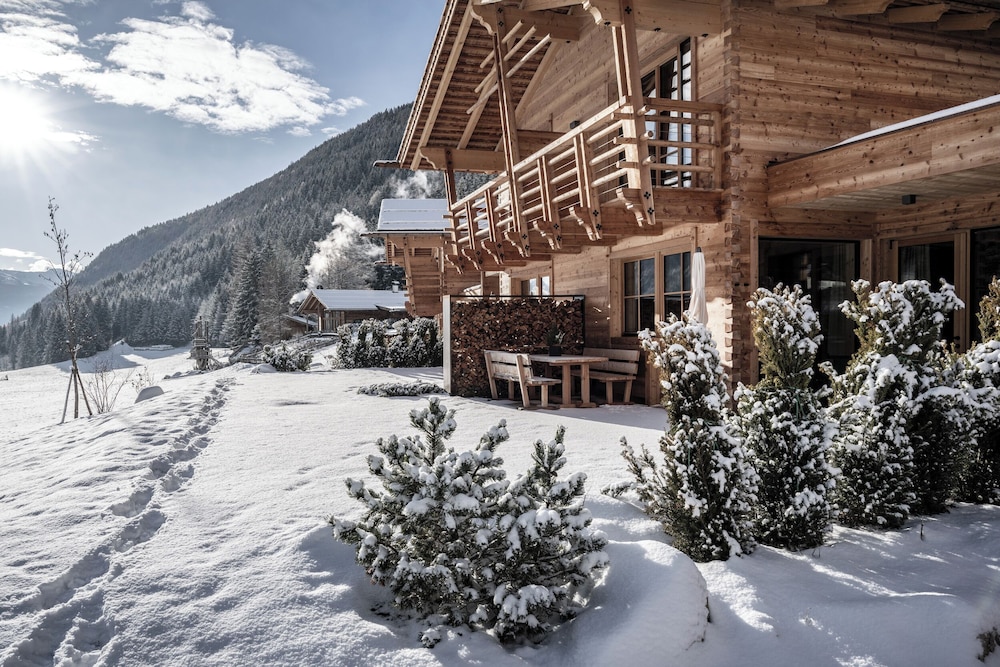 Valsegg Chalets Südtirol luxury and private hideaway — 4-Star Luxury Hotel in Rio Di Pusteria, Italy