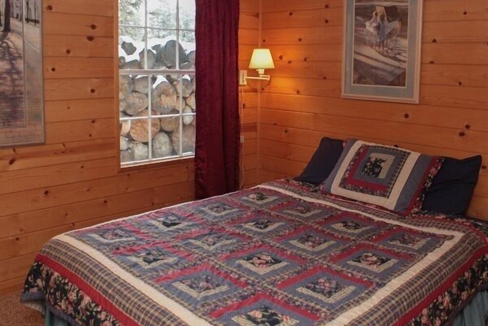 Holly's Place - photo 6