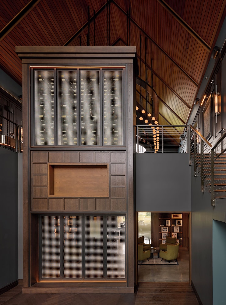 The Union Club Hotel at Purdue University Autograph Collection - photo 67