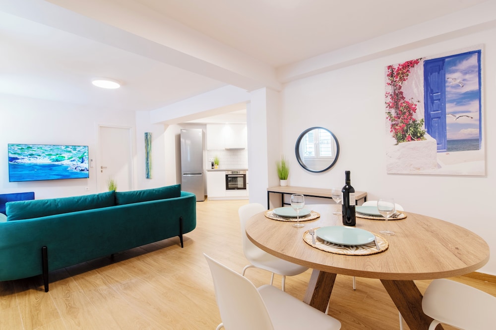 Lighthouse Kipseli — 4-Star Luxury Hotel in Athens, Greece