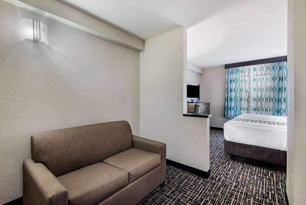 La Quinta Inn by Wyndham West Long Branch NJ Shore Area - photo 21