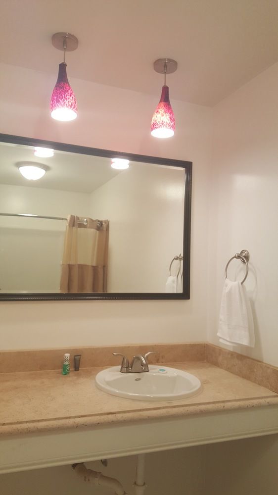 Jefferson Inn and Suites - photo 21