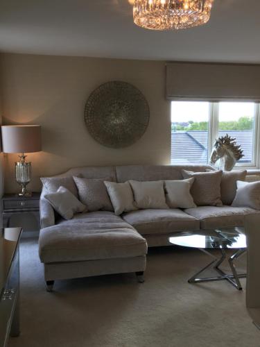 Cardiff luxury apartments — 4-Star Luxury Hotel in Cardiff, United Kingdom