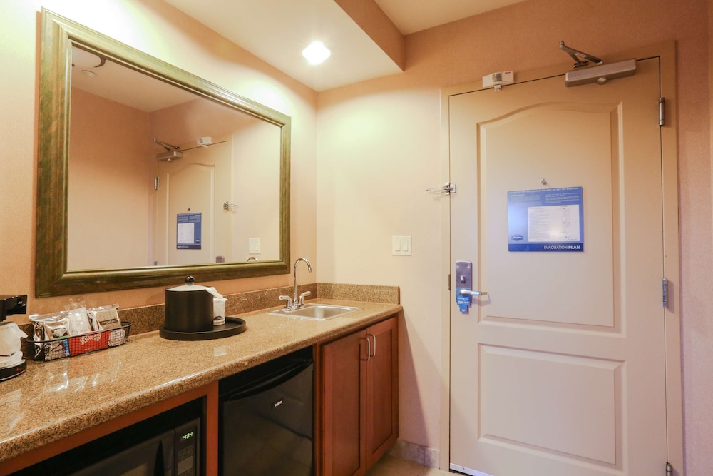 Hampton Inn & Suites by Hilton Tomball Houston NW - photo 16