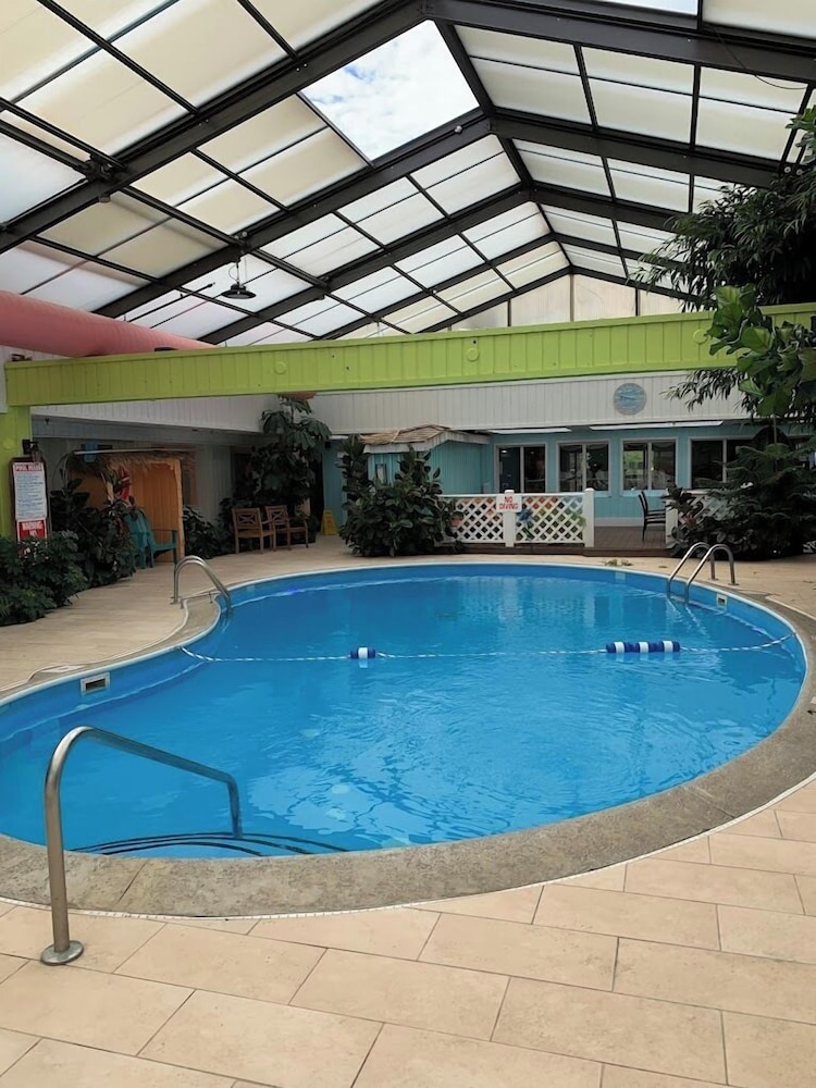 Greenfield Inn and Suites Elizabethtown KY I65 Exit 94 - photo 33