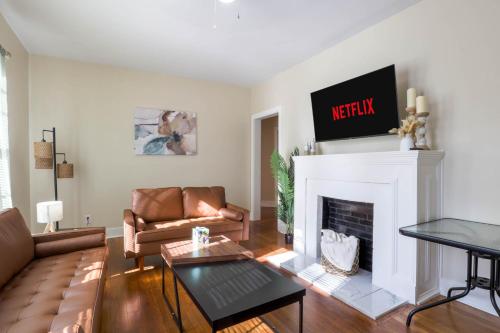 Backyard Beauty Bungalow in Jackson — 4-Star Luxury Hotel in Jackson, United States
