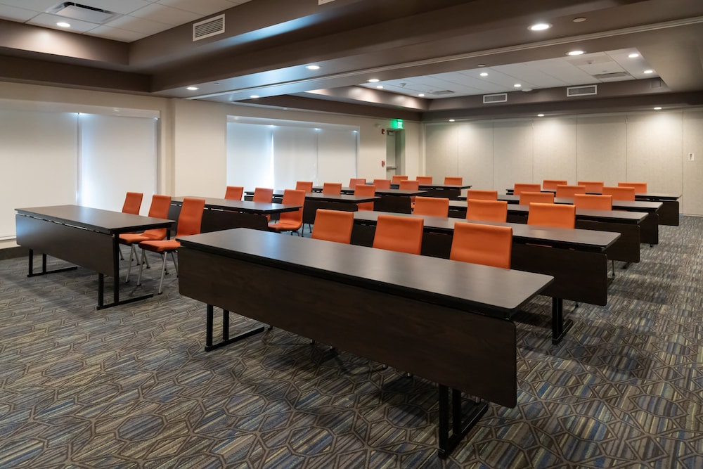 Holiday Inn Express Boston by IHG - photo 75