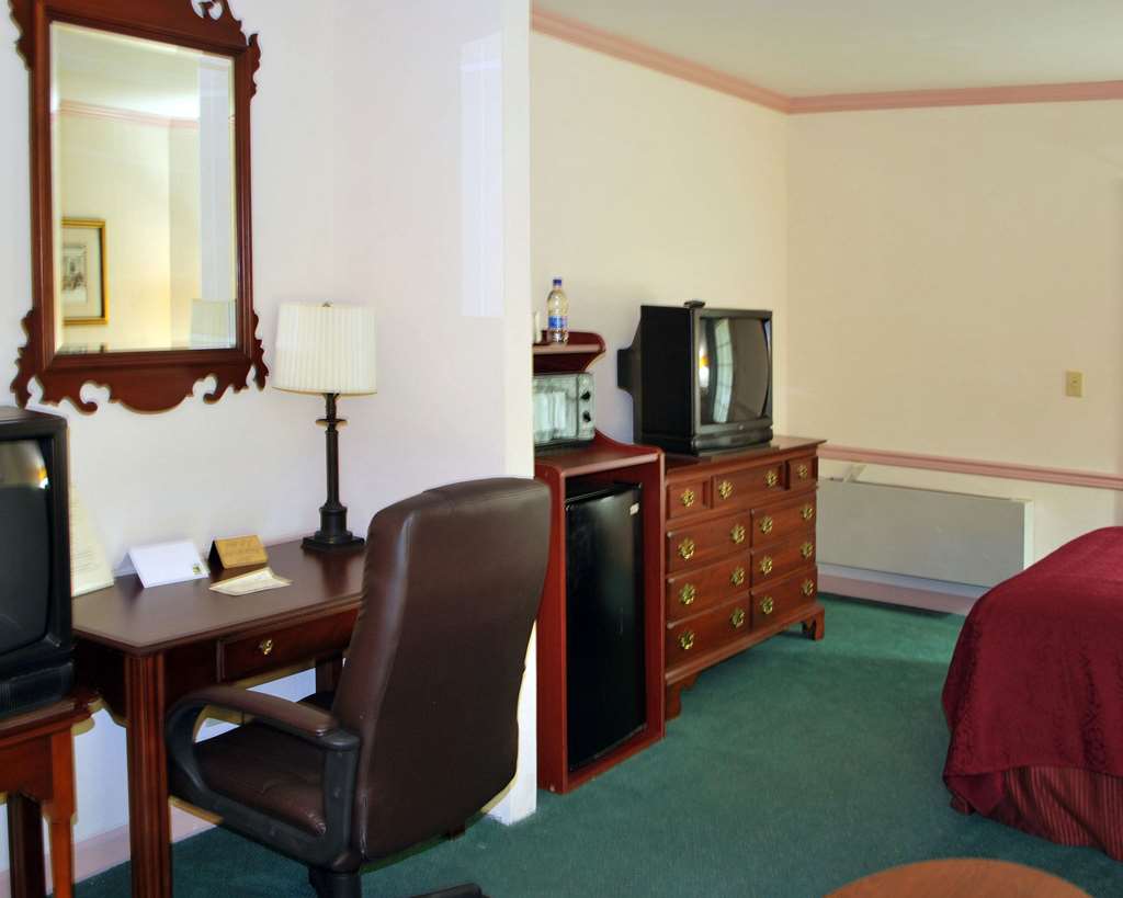 Rodeway Inn & Suites Myerstown Lebanon - photo 9