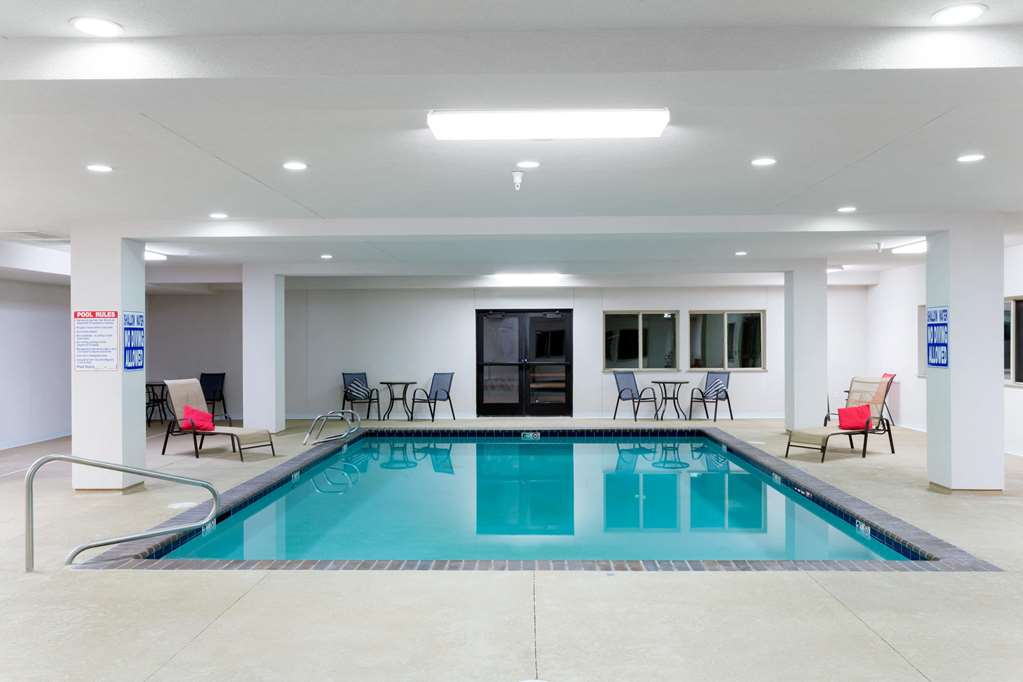 Super 8 by Wyndham Montpelier - photo 3