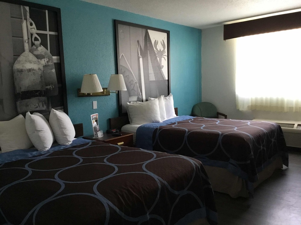 Super 8 by Wyndham Portland ME - photo 14