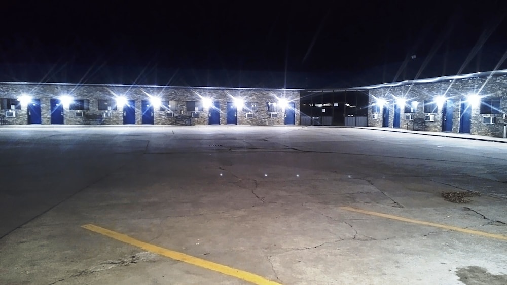 Oyo Hotel Waldron Ar Hwy 71 in Hot Springs, United States