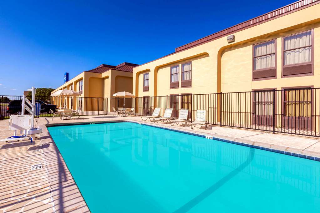 Baymont by Wyndham Amarillo East - photo 3