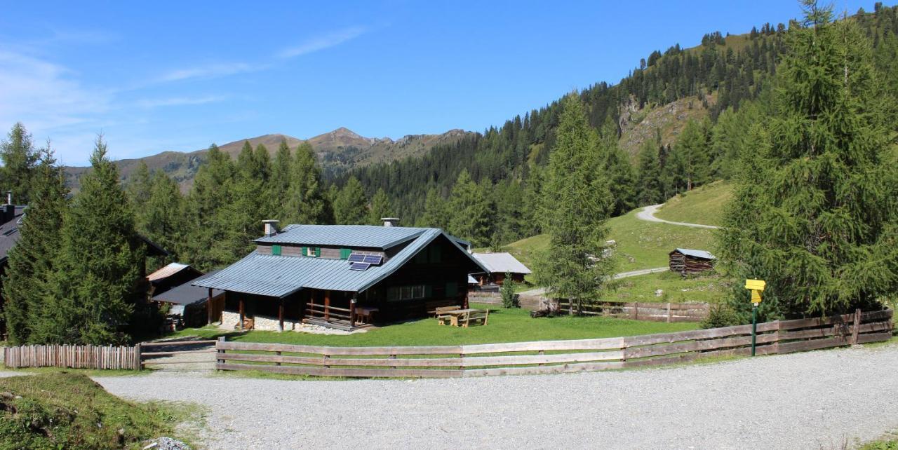 Draugstein Hütte in Grossarl, Austria