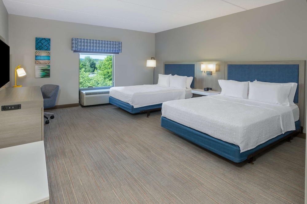 Hampton Inn Harriman Woodbury - photo 13