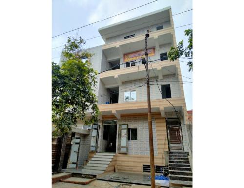 Hotel Premdeep Aashray Vridavan in Vrindavan, India