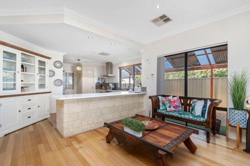 Serenity And Style Your Ashby Getaway Awaits — Wanneroo