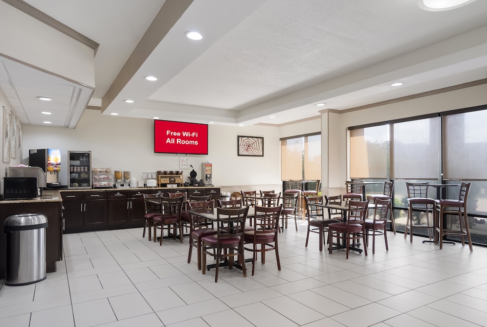 Red Roof Inn & Suites Jacksonville NC - photo 40