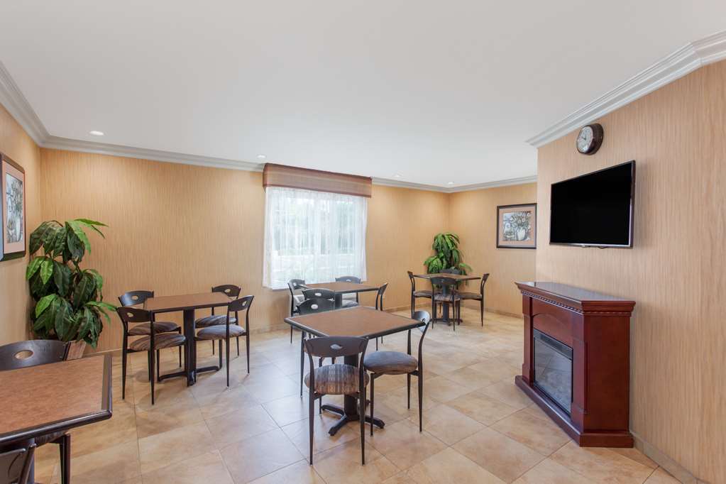 Days Inn by Wyndham Carlsbad - photo 28
