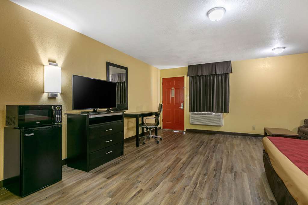Econo Lodge Jonesboro - photo 21