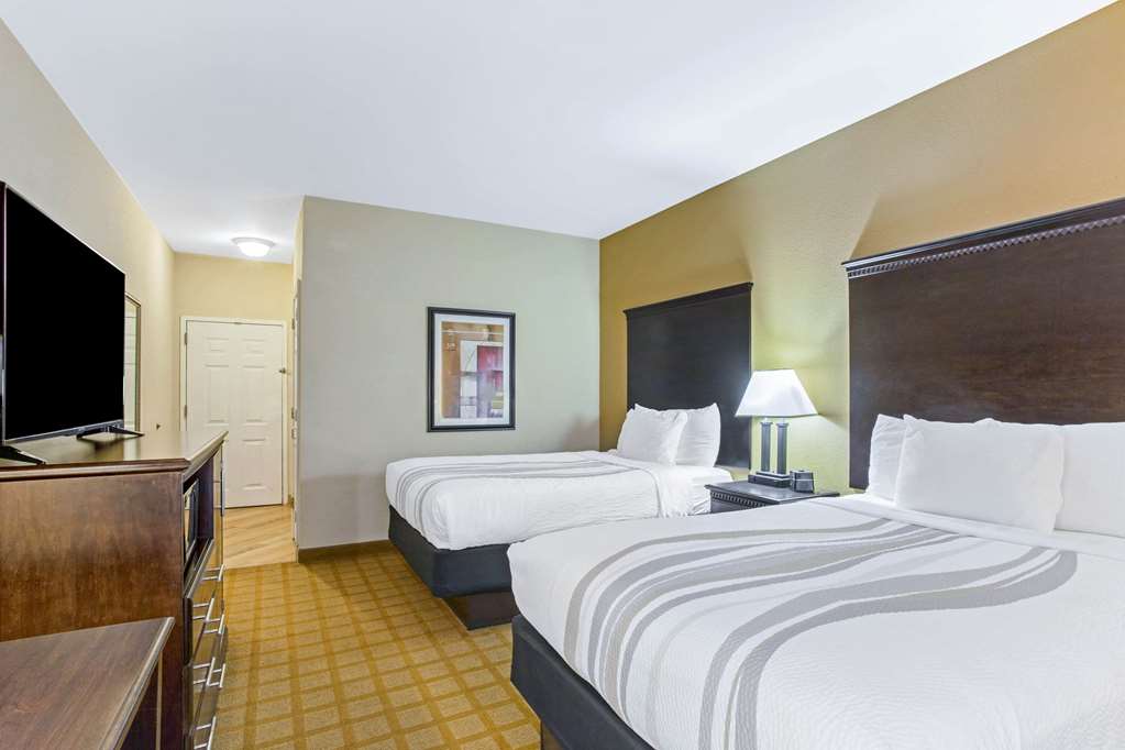 La Quinta Inn & Suites by Wyndham Mobile Satsuma Saraland - photo 19