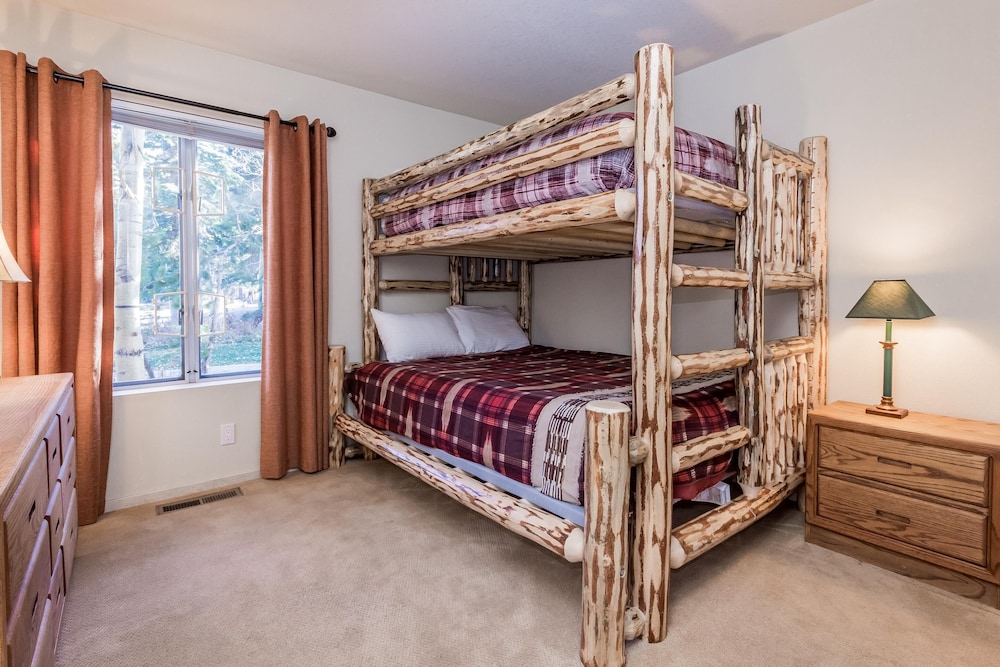 Snowcreek 613 Phase IV - photo 7