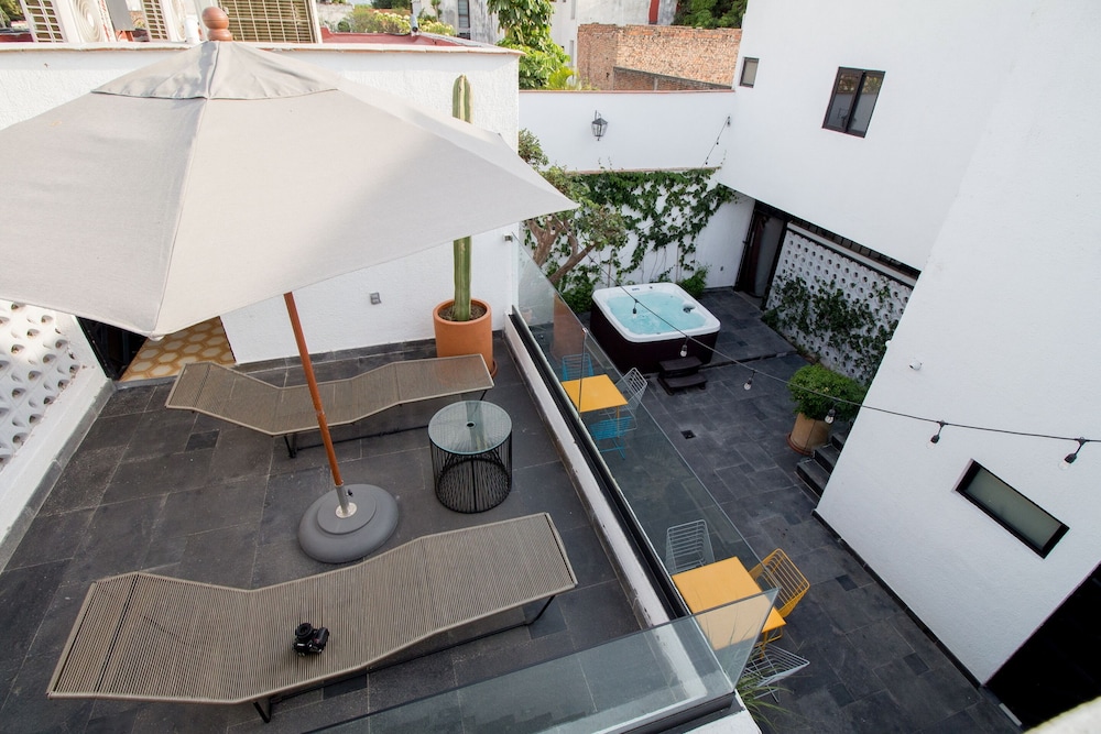 Hotel Casona Independencia - carbon neutral hotel in Guadalajara