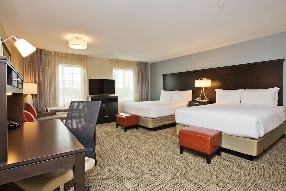 Staybridge Suites Austin South Interstate Hwy 35 an IHG Hotel - photo 3