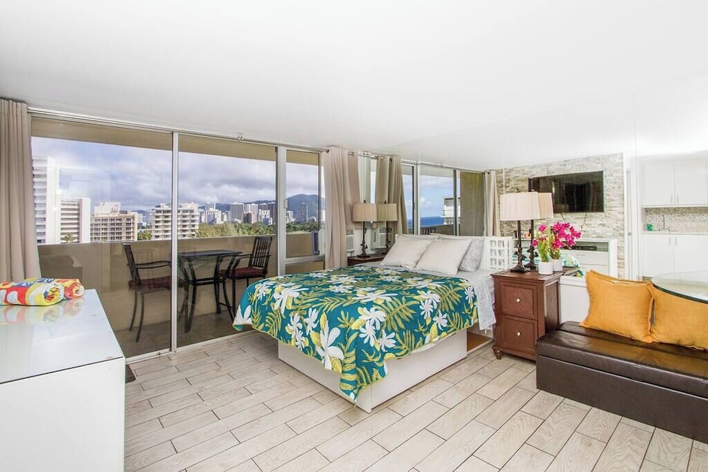 Diamond Head Beach Hotel - photo 15