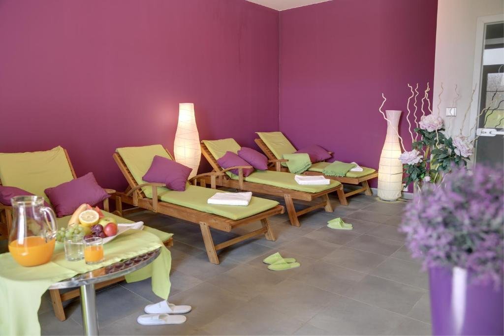 Golf&Wellness Resort Alfrédov — hotel in Stribro