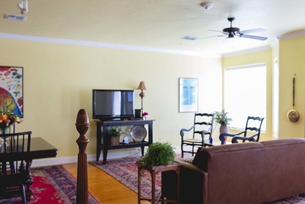 High Cotton Inn - photo 47