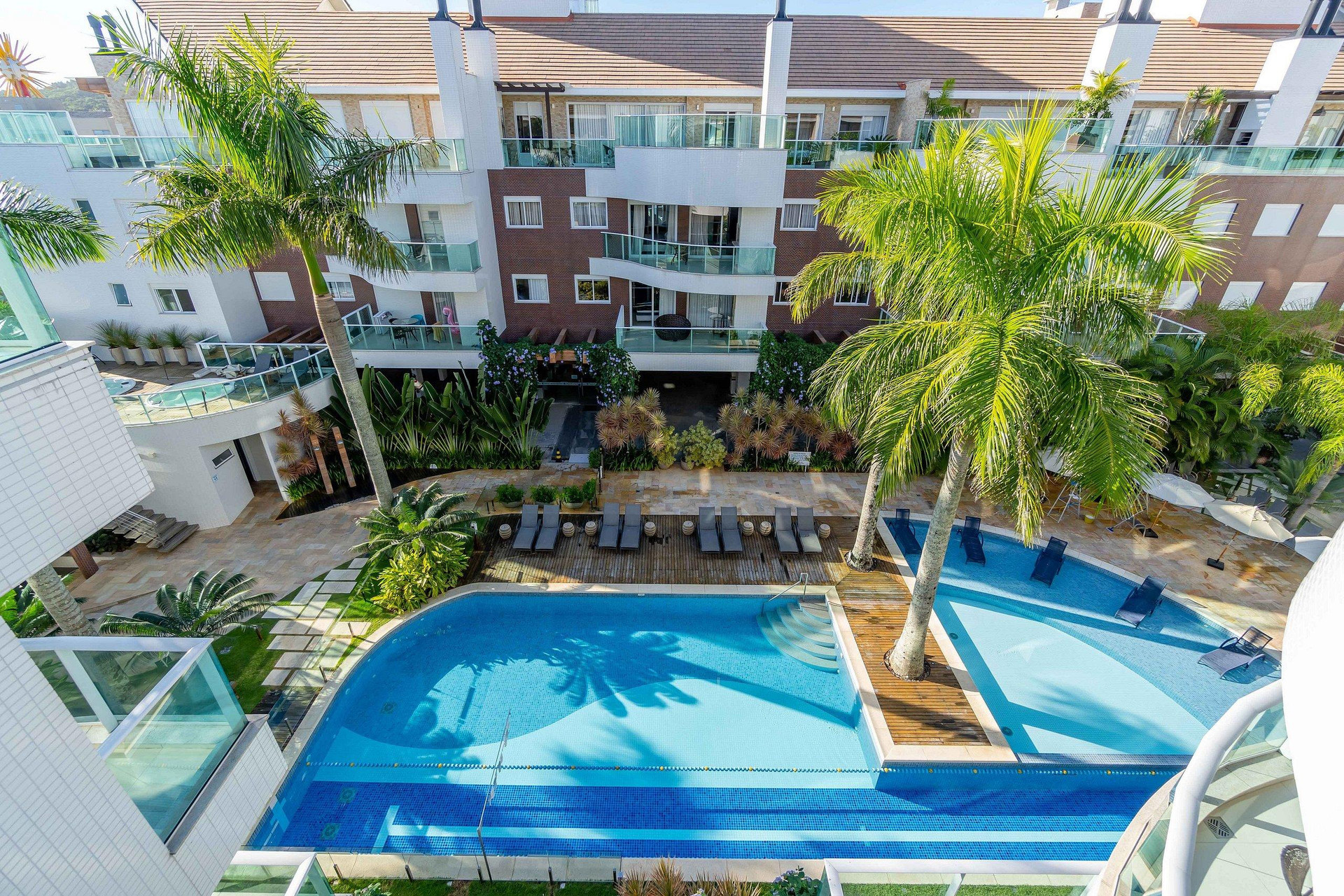 Boulevard Condomínio com Piscina e Jacuzzi