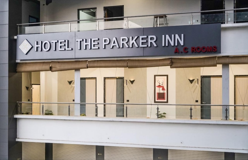 Hotel The Parker Inn By Kbnt Group pet-friendly hotel Surat