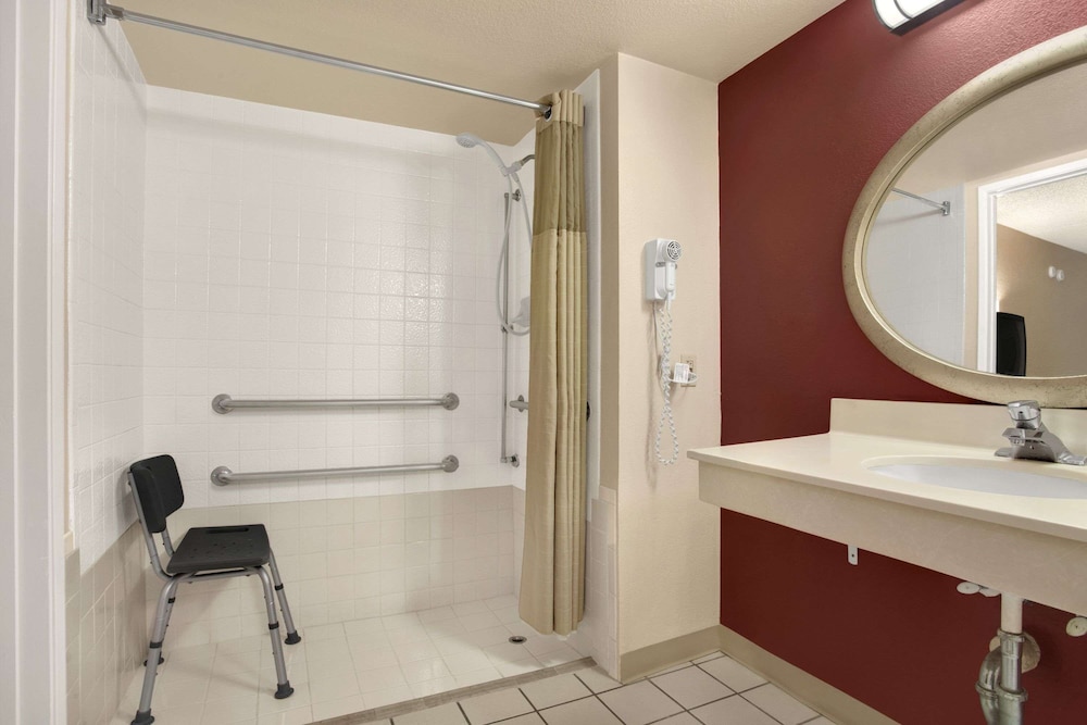 Days Inn by Wyndham Buena Park - photo 20