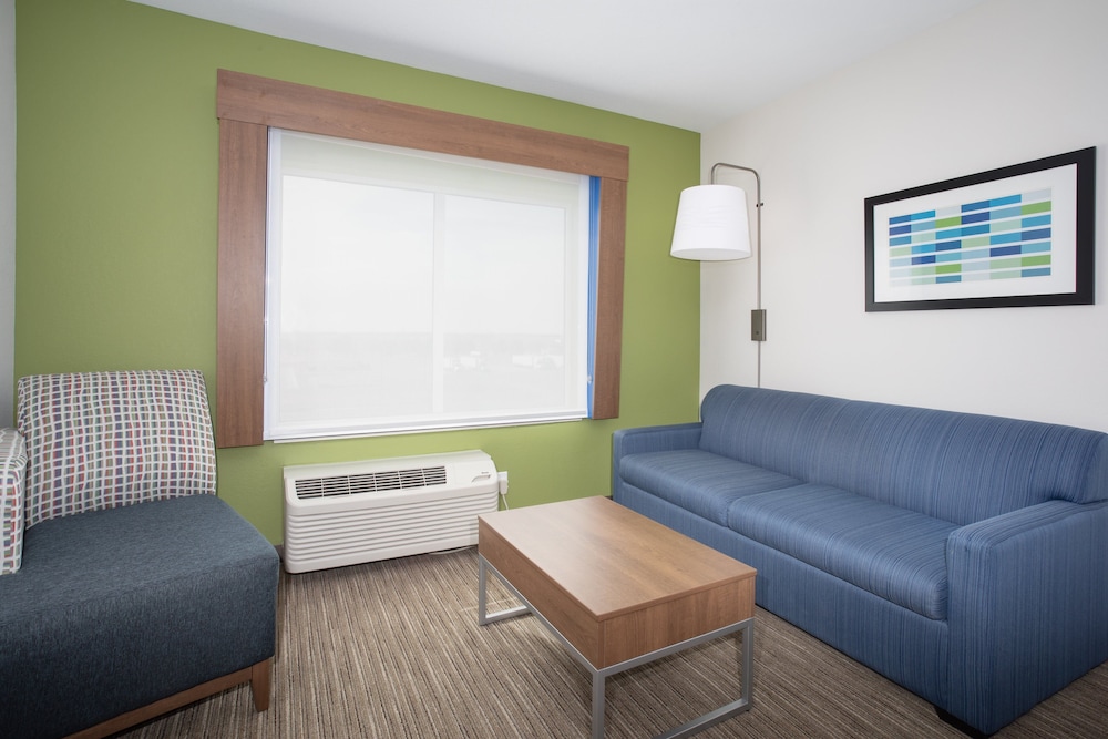 Holiday Inn Express & Suites Goodland I 70 an IHG hotel - photo 25