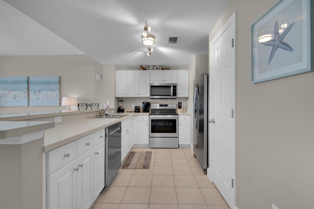 Majestic Beach Towers 1 605 - photo 3