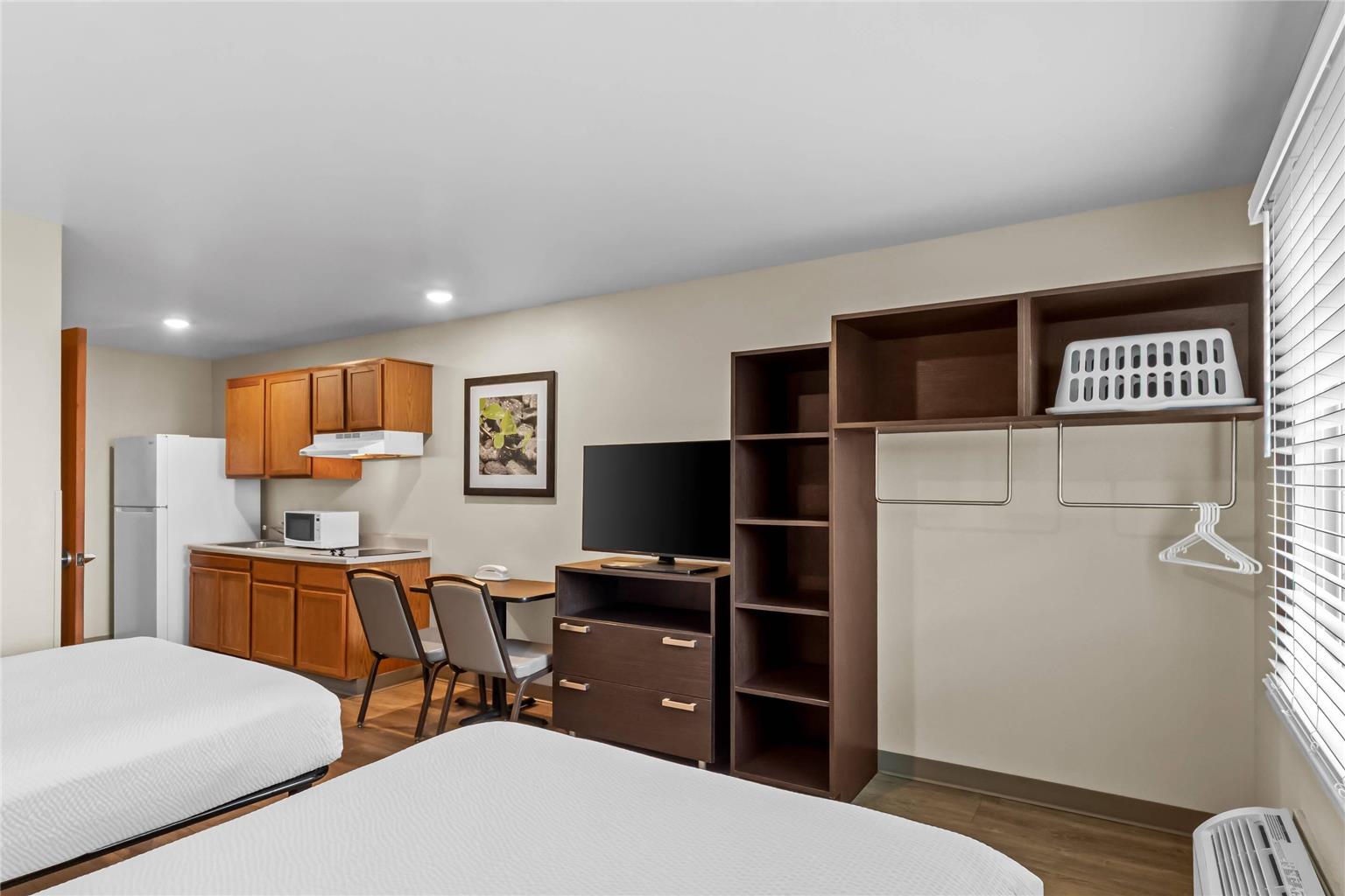 WoodSpring Suites San Antonio South - photo 22