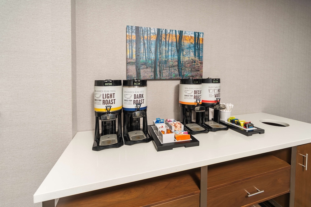 Hampton Inn Swedesboro Philadelphia - photo 47
