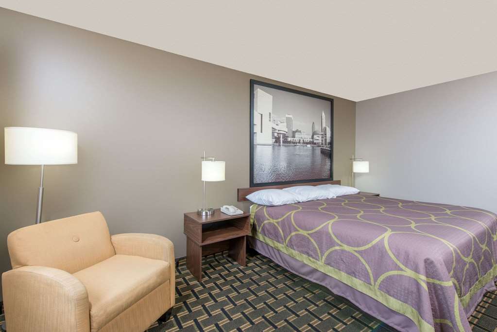 Super 8 by Wyndham Youngstown Austintown - photo 10