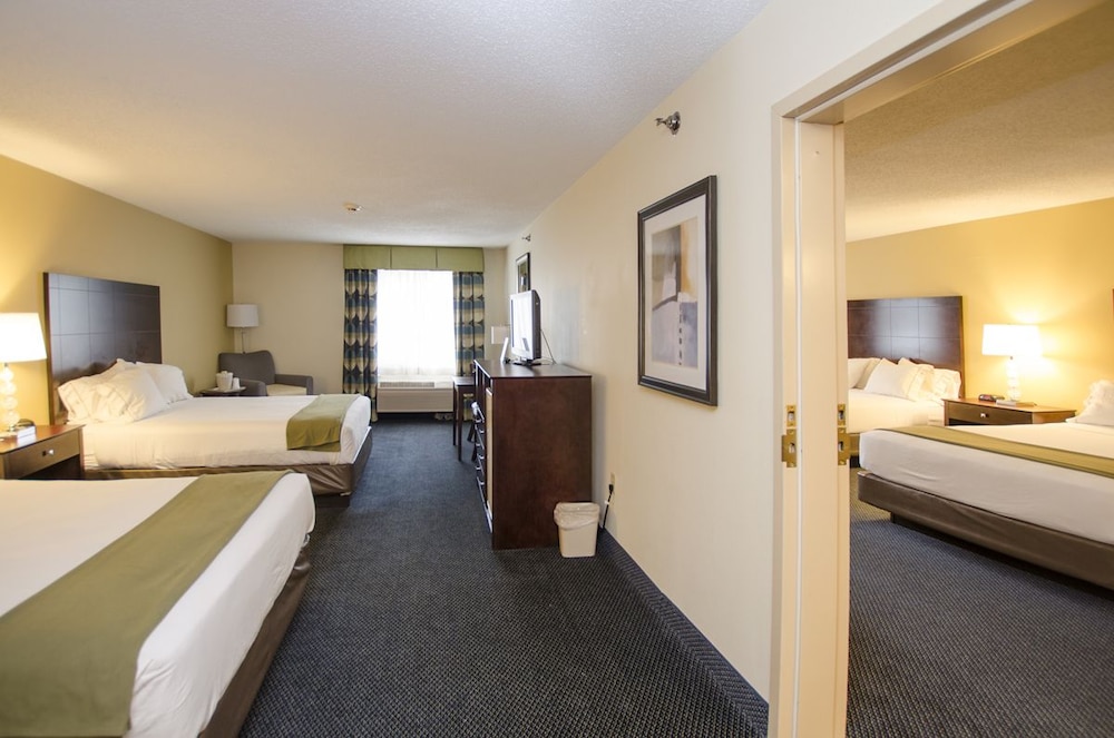 Holiday Inn Express & Suites St Joseph by IHG - photo 3