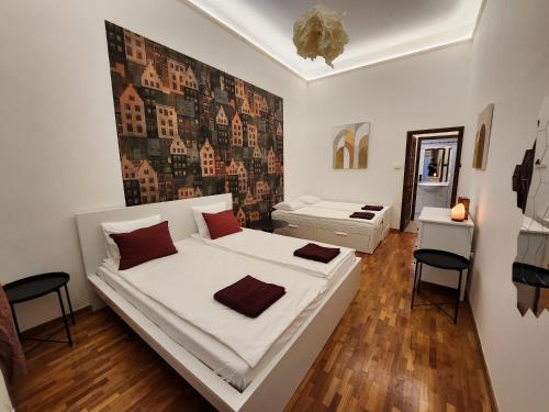 T8 The Crimson Suite Apartment with 2 bathrooms — 4-Star Luxury Hotel in Budapest, Hungary