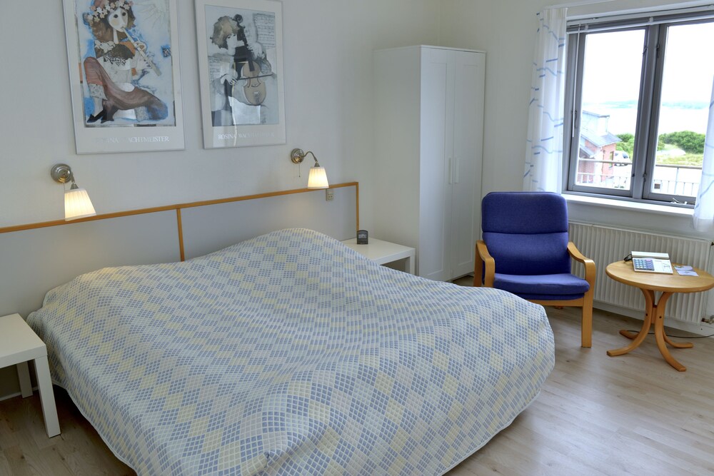 Hvalpsund Færgekro — Farso — photo 5